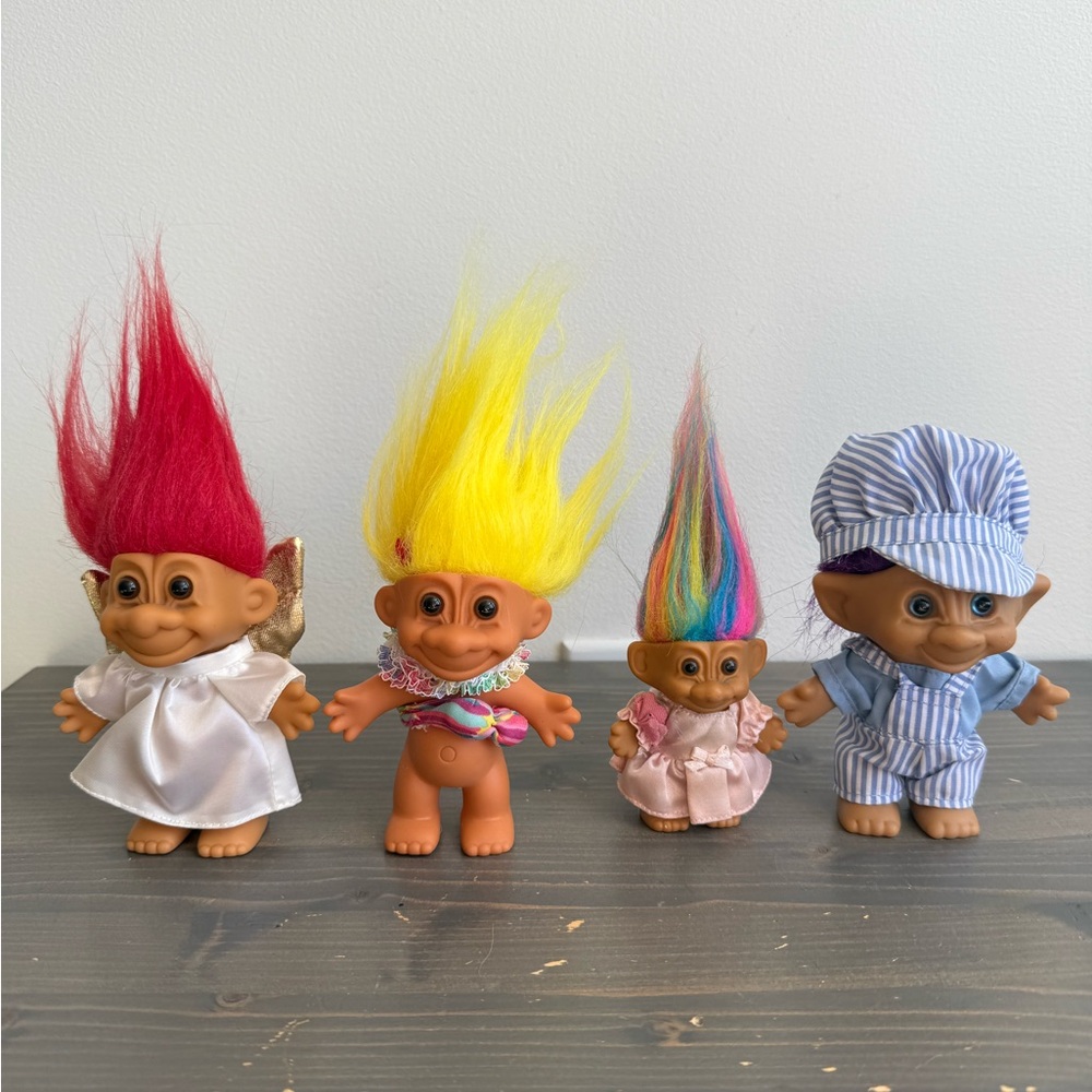4 x vintage TROLL dolls 🚋🚂